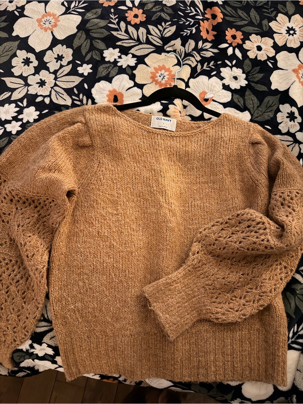 Old Navy Brown Tan Knit Puff-Sleeve Sweater